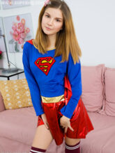 SuperGirl Teen Porn - A supergirl mais gostosa do mundo!
